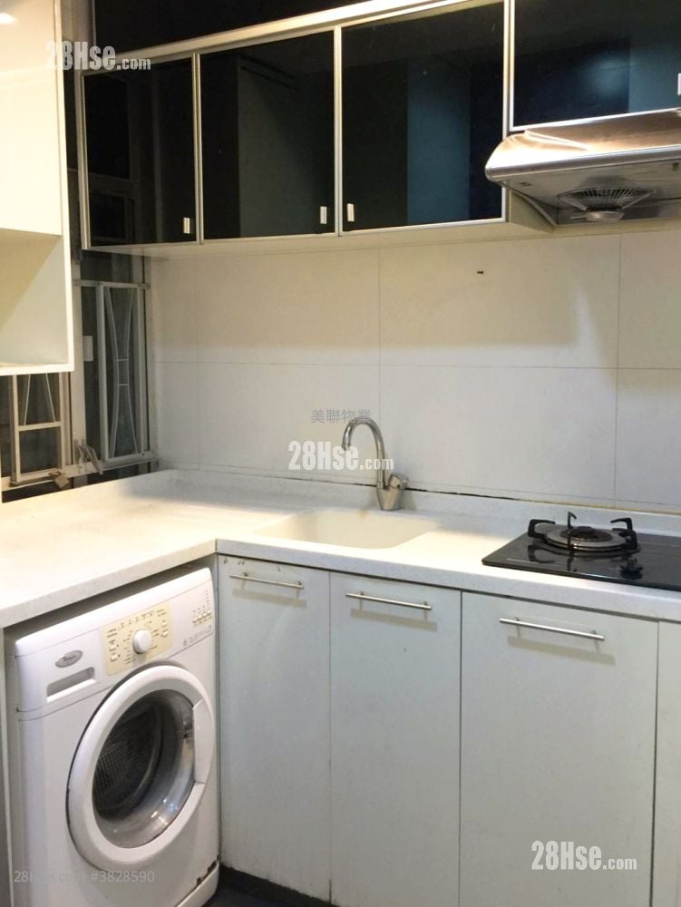 Glamour Garden Rental 2 Bedrooms , 1 Bathroom 386 ft²