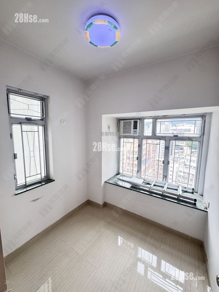宝星中心 租盘 2 房 , 1 浴室 327 平方尺