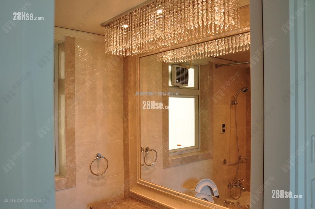 领峰 售盘 3 房 730 平方尺