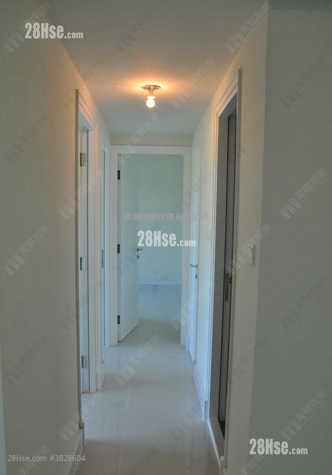 领峰 售盘 3 房 730 平方尺