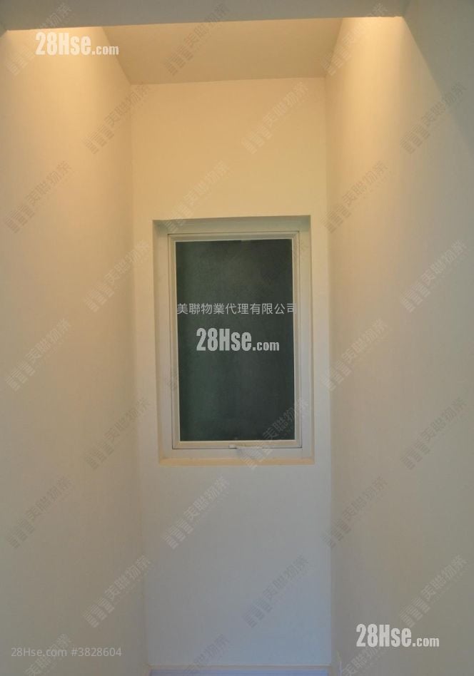 领峰 售盘 3 房 730 平方尺