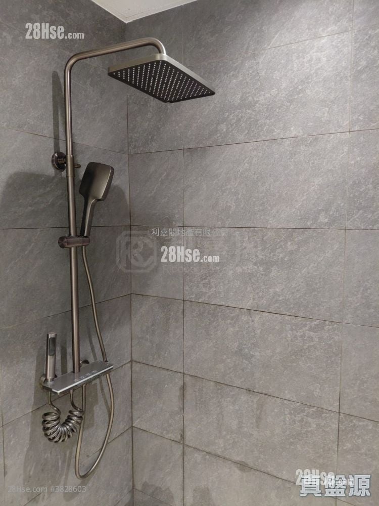 东堤湾畔 售盘 2 房 , 1 浴室 547 平方尺