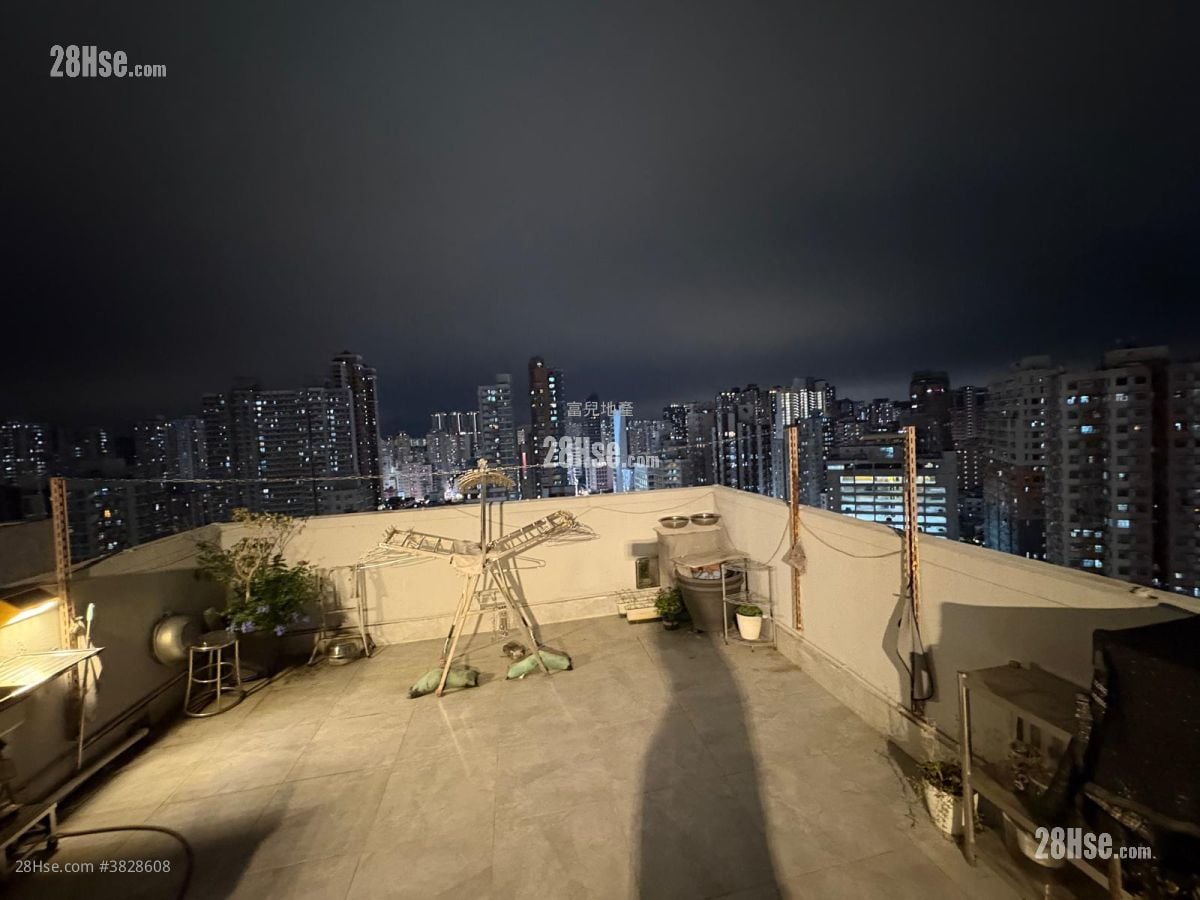 Wai Fat Building Sell 2 Bedrooms 434 ft²