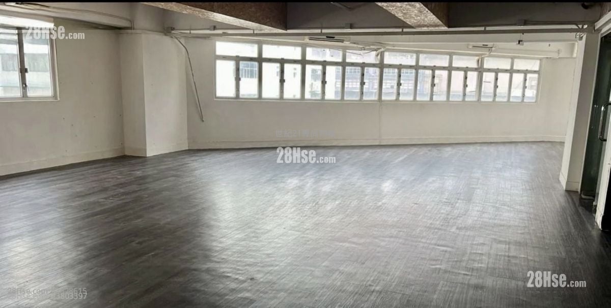 九龙湾工业中心 租盘 2,000 平方尺