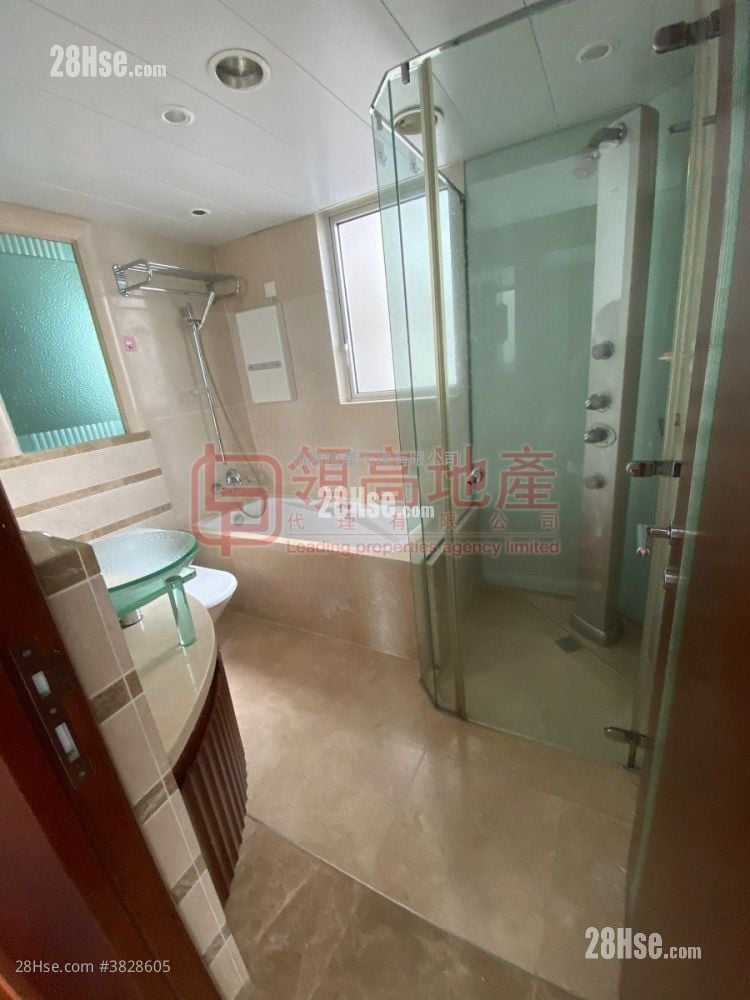 The Harbourside Rental 3 Bedrooms , 2 Bathrooms 1,062 ft²