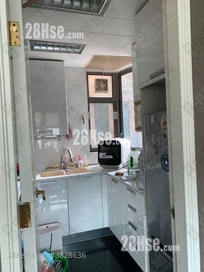 嘉多利豪园 售盘 2 房 , 2 浴室 654 平方尺