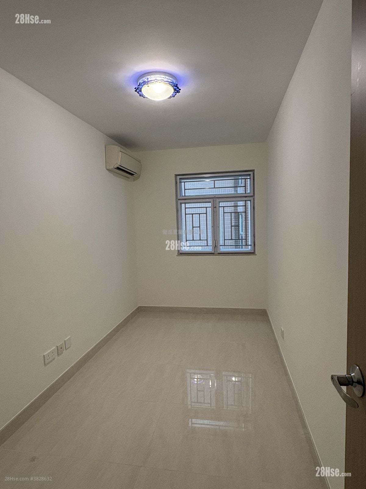 Village Rental 2 Bedrooms , 1 Bathroom 700 ft²