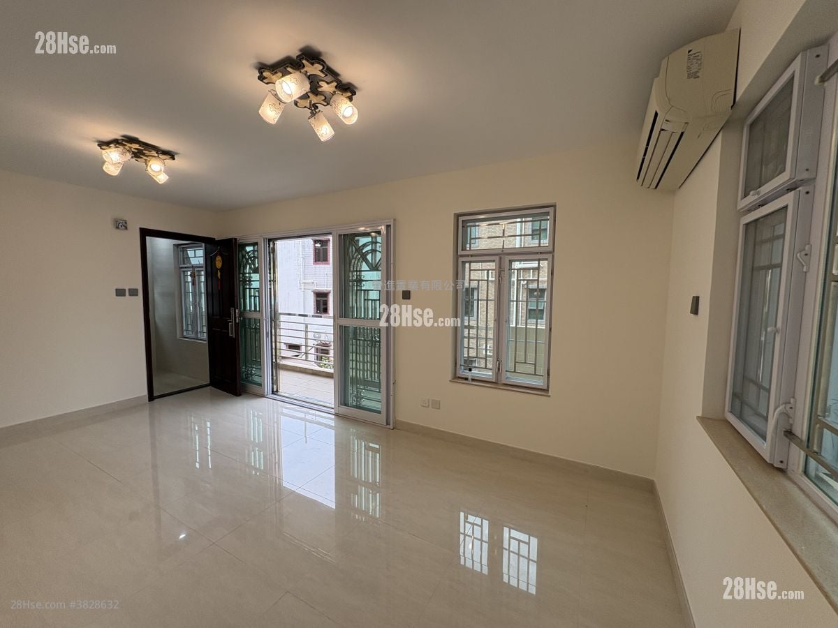 Village Rental 2 Bedrooms , 1 Bathroom 700 ft²