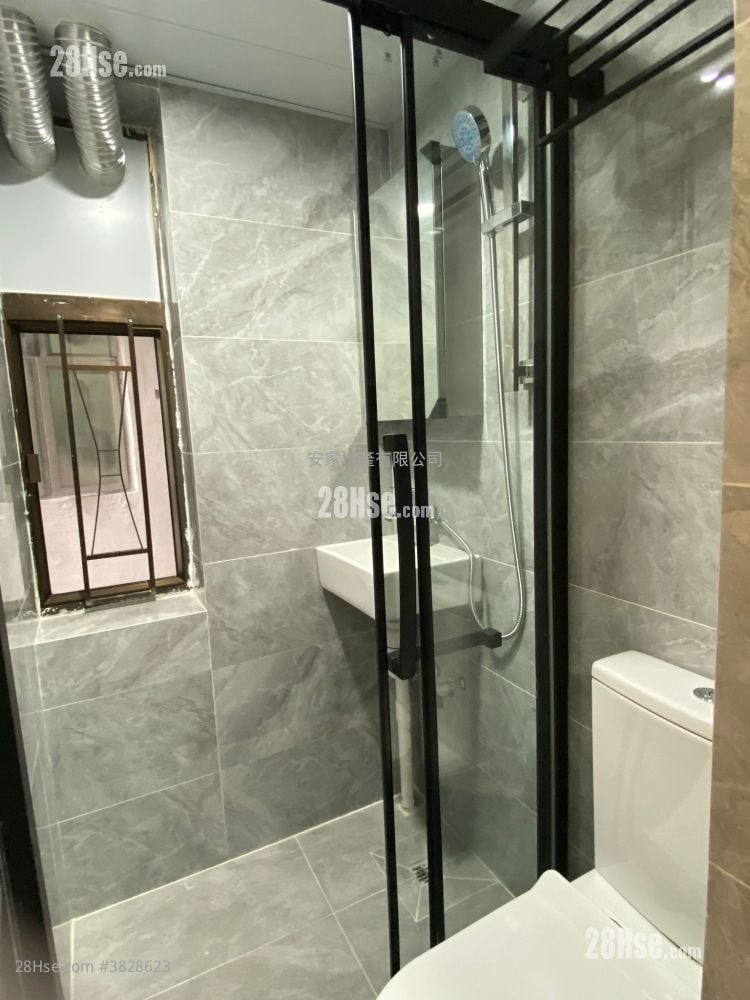 Chung Wo Building Rental 1 Bedroom , 1 Bathroom 200 ft²