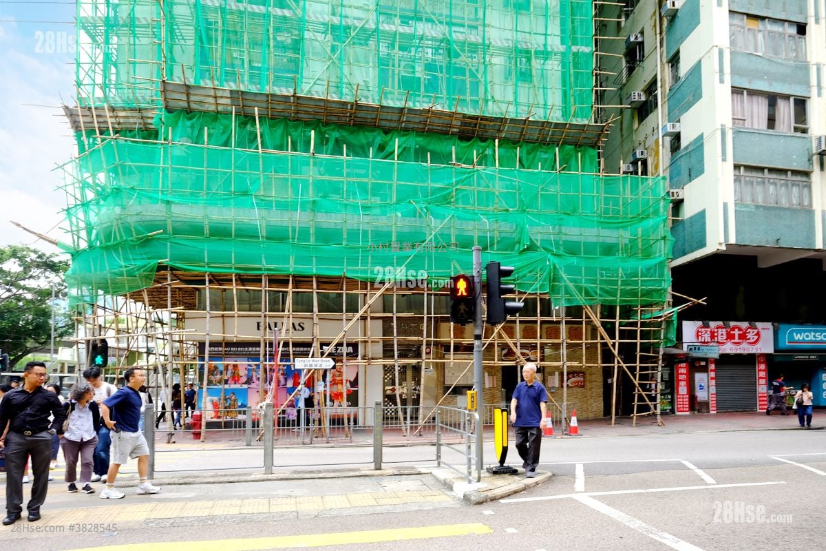 大廈入口: 華都大廈 售盤 4 房 , 4 浴室 1,173 平方呎