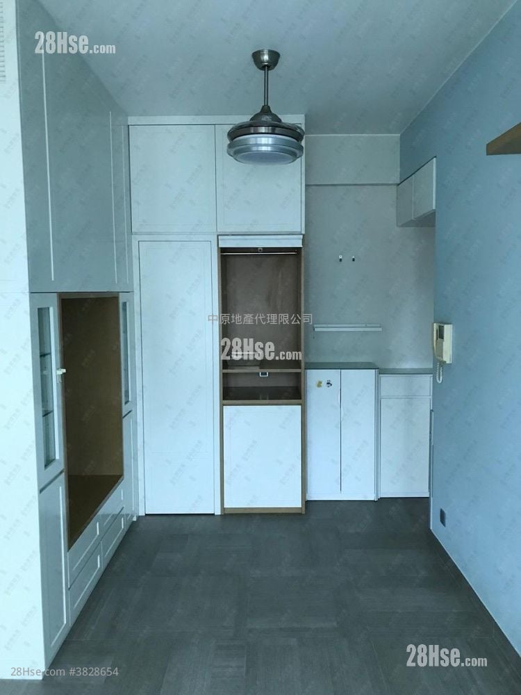 New Haven Sell 2 Bedrooms , 1 Bathroom 551 ft²