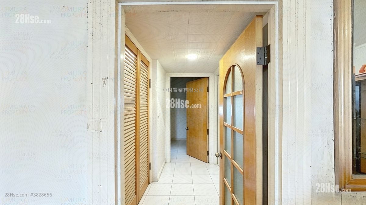 廳: 嘉隆苑 售盤 3 房 , 1 浴室 645 平方呎