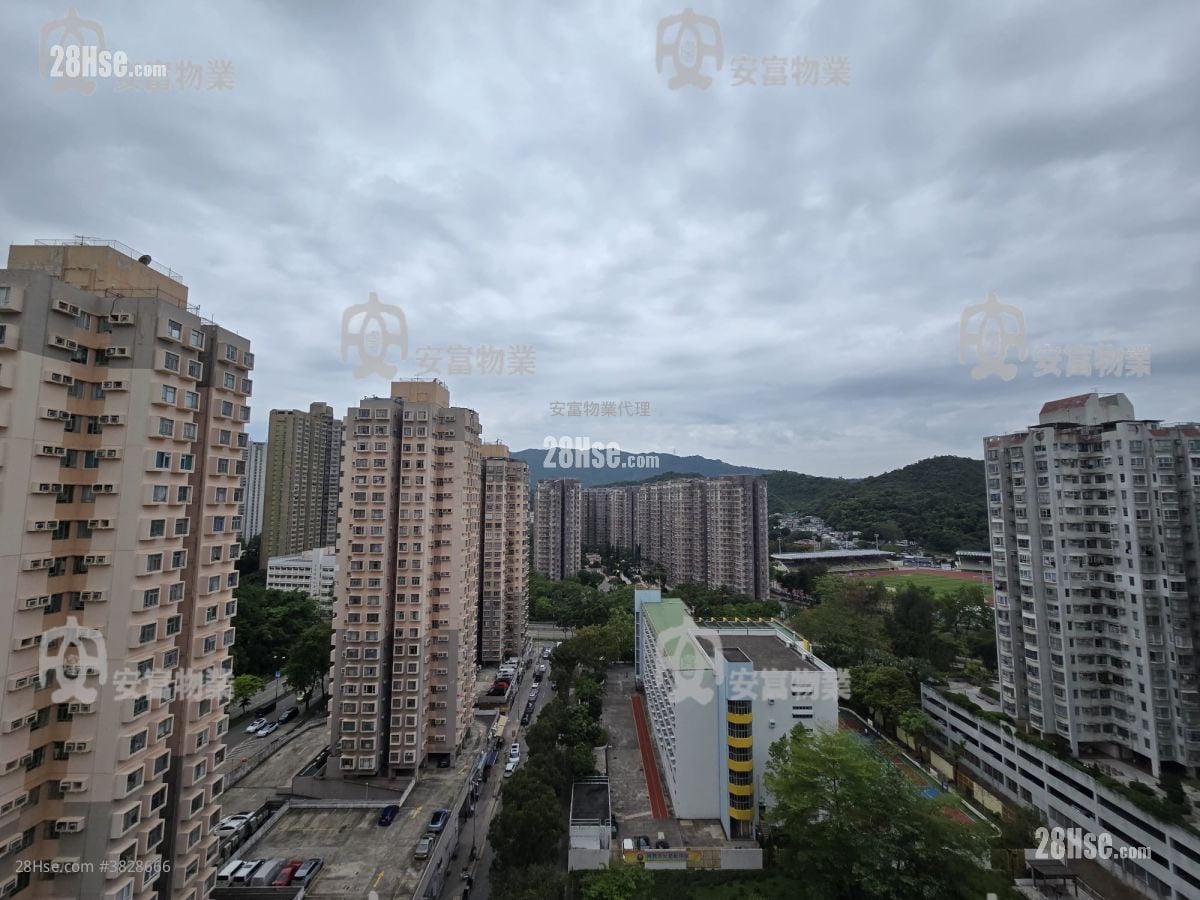 La Fontaine Rental 3 Bedrooms , 1 Bathroom 532 ft²