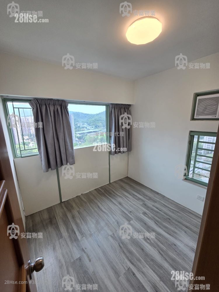 La Fontaine Rental 3 Bedrooms , 1 Bathroom 532 ft²