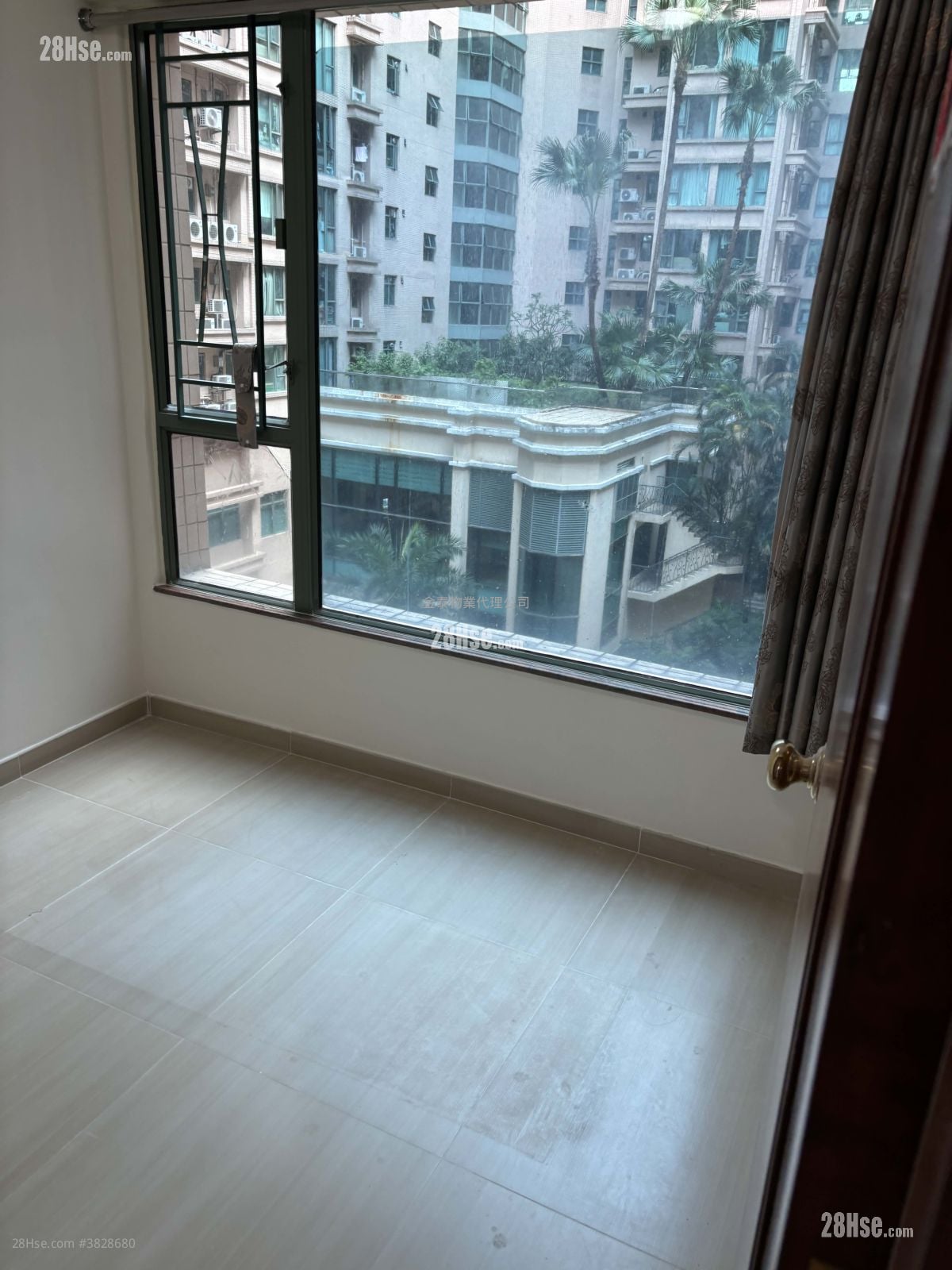 帝庭豪园 租盘 3 房 , 2 浴室 800 平方尺