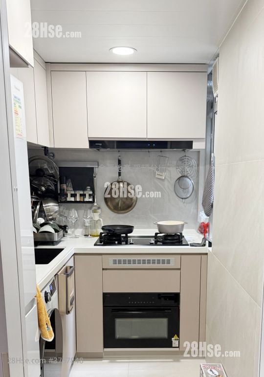 Kai Chuen Court Sell 2 Bedrooms , 1 Bathroom 441 ft²