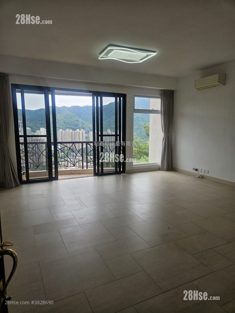 Royal Forest Rental 3 Bedrooms , 2 Bathrooms 1,194 ft²