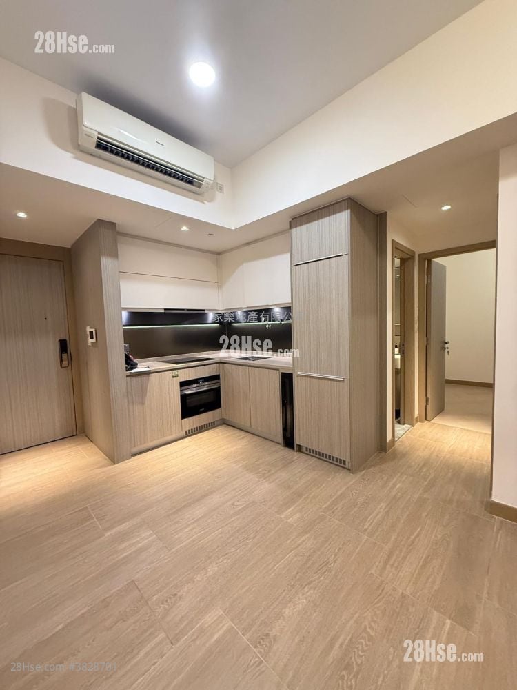 Lime Gala Rental 2 Bedrooms , 1 Bathroom 469 ft²