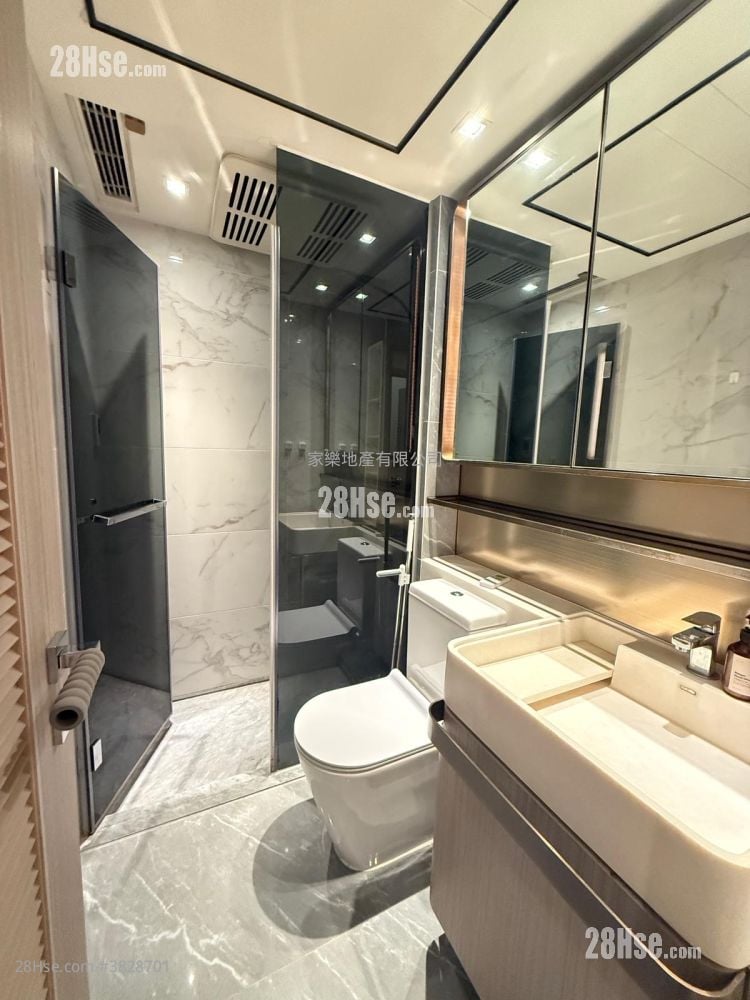 Lime Gala Rental 2 Bedrooms , 1 Bathroom 469 ft²