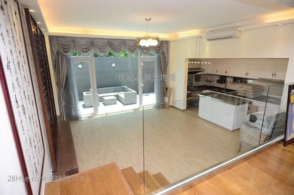 Riverain Bayside Rental 4 Bedrooms , 3 Bathrooms 2,104 ft²