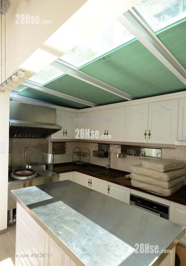 Riverain Bayside Rental 4 Bedrooms , 3 Bathrooms 2,104 ft²