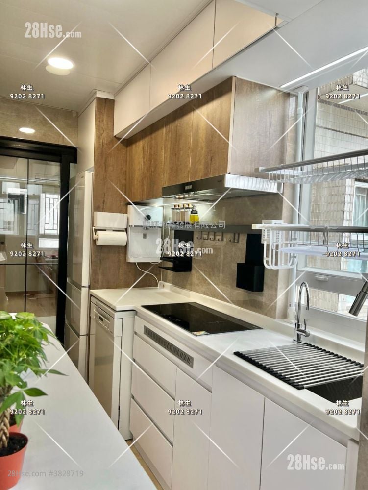 Scenery Court Sell 2 Bedrooms , 1 Bathroom 375 ft²