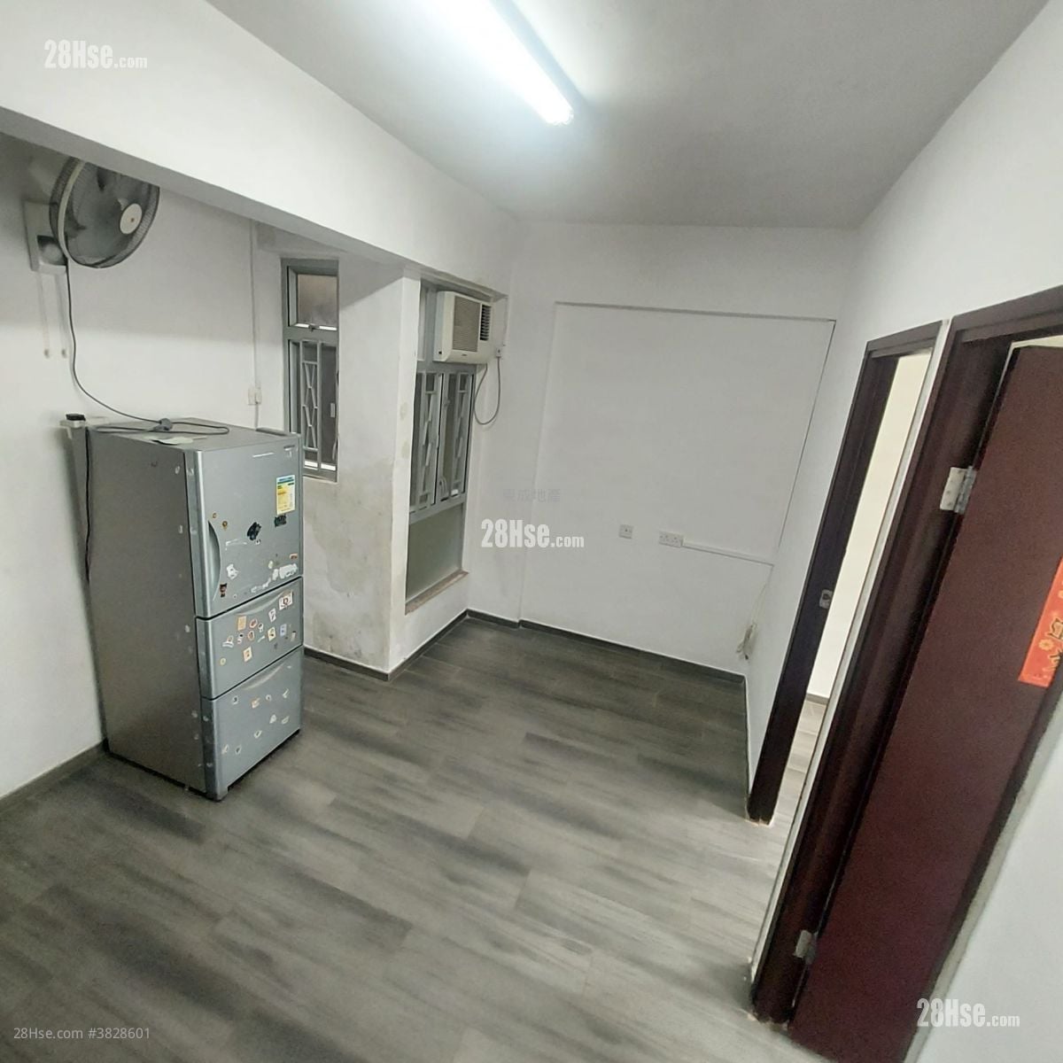 Tung Po Building Rental 2 Bedrooms , 1 Bathroom 316 ft²
