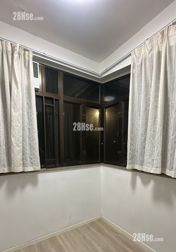 Hoi Deen Court Rental Studio , 1 Bathroom 150 ft²