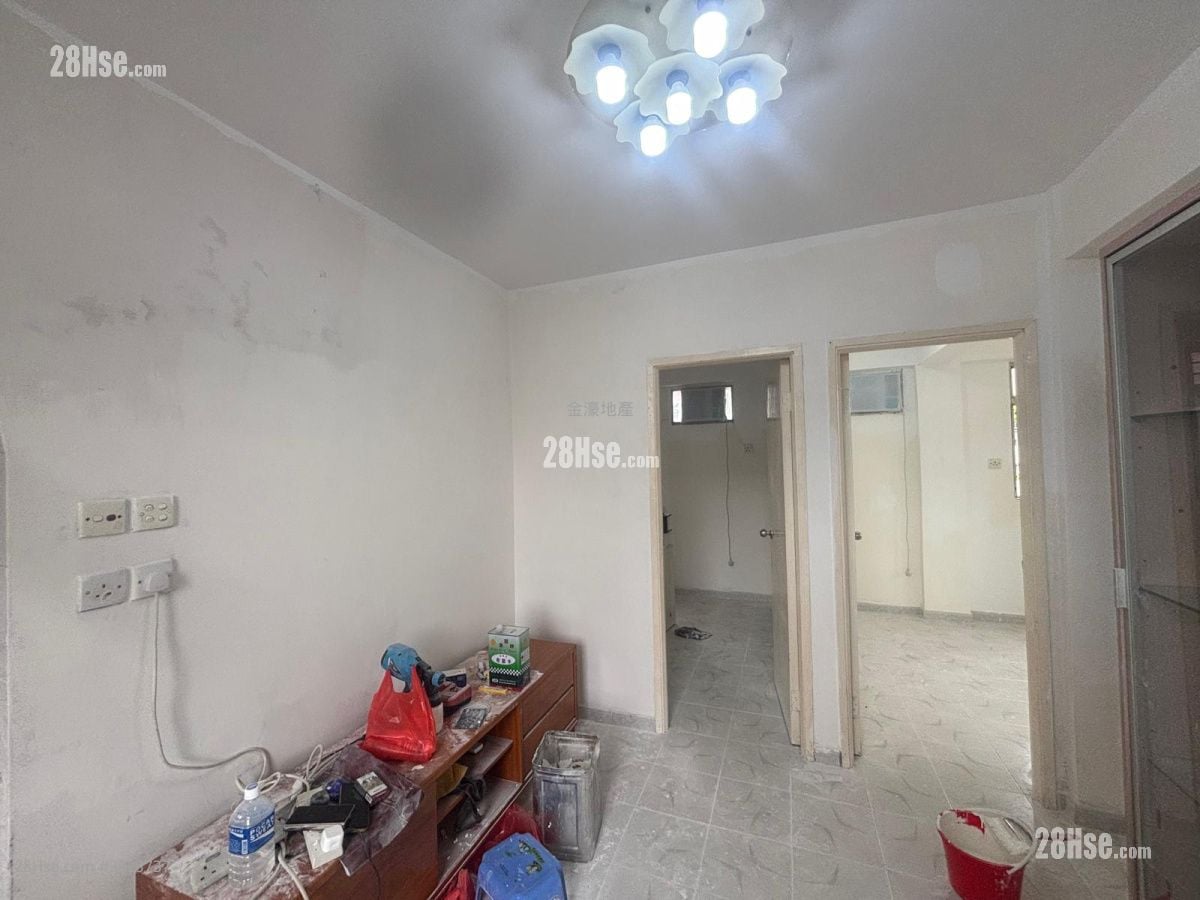 村屋 租盘 2 房 , 1 浴室