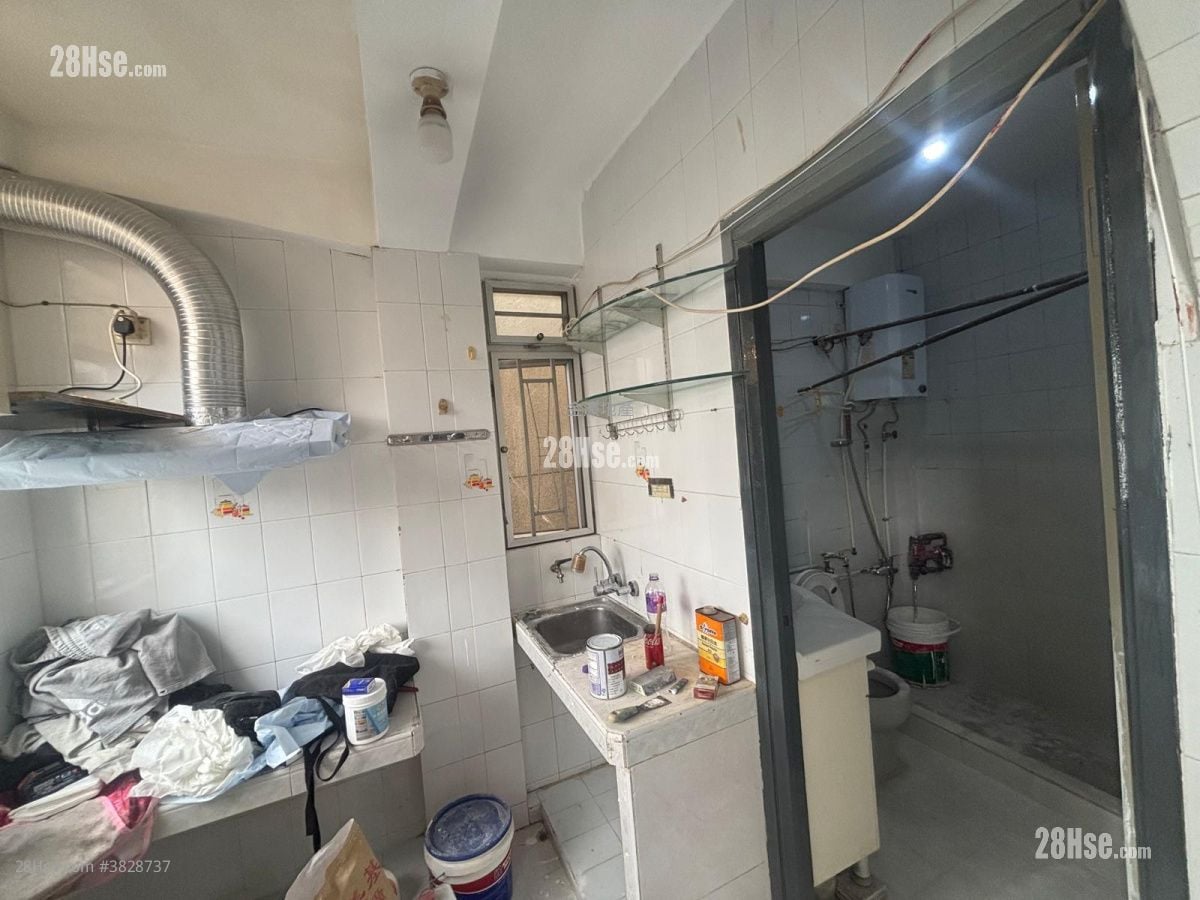 村屋 租盘 2 房 , 1 浴室