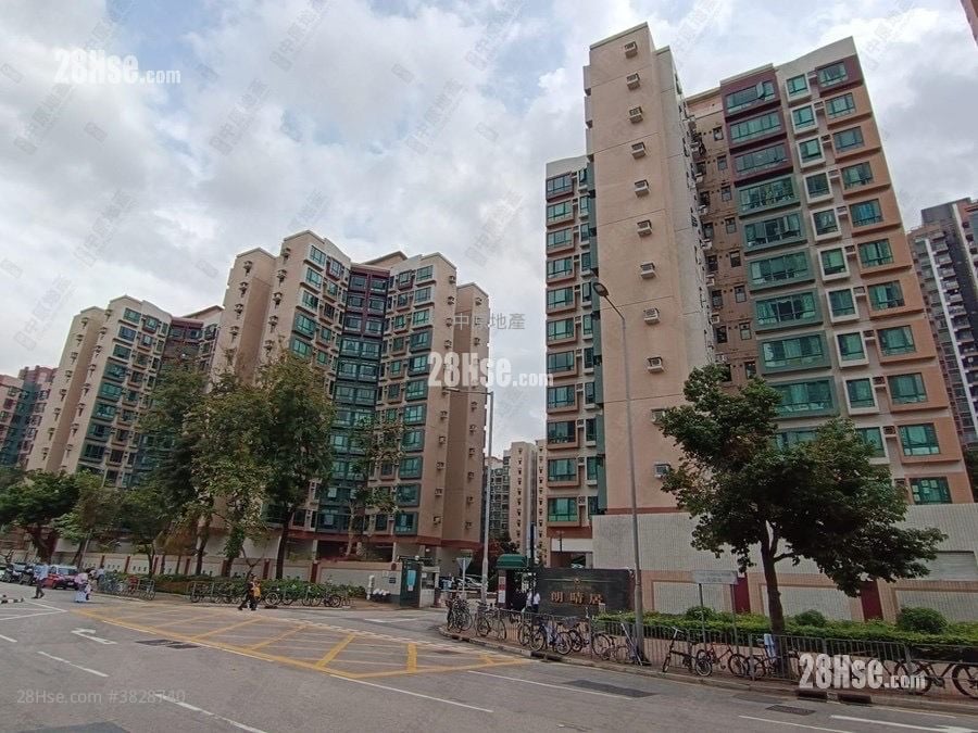 朗晴居 售盘 3 房 , 2 浴室 739 平方尺