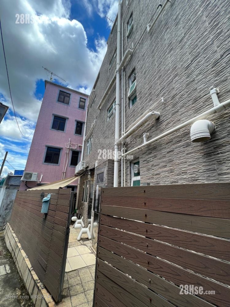 村屋 售盘 2 房 , 3 浴室 1,215 平方尺