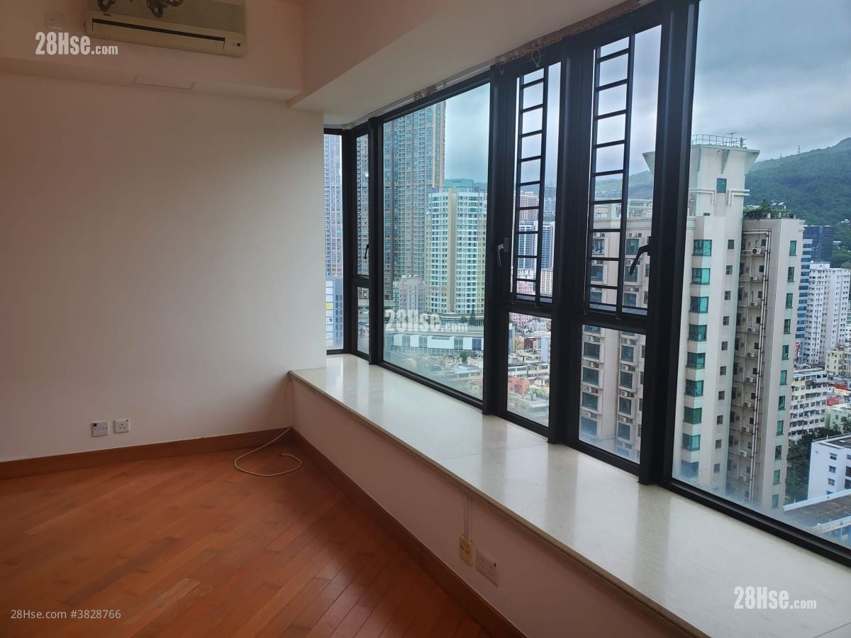 Chelsea Court Sell 2 Bedrooms , 1 Bathroom 471 ft²
