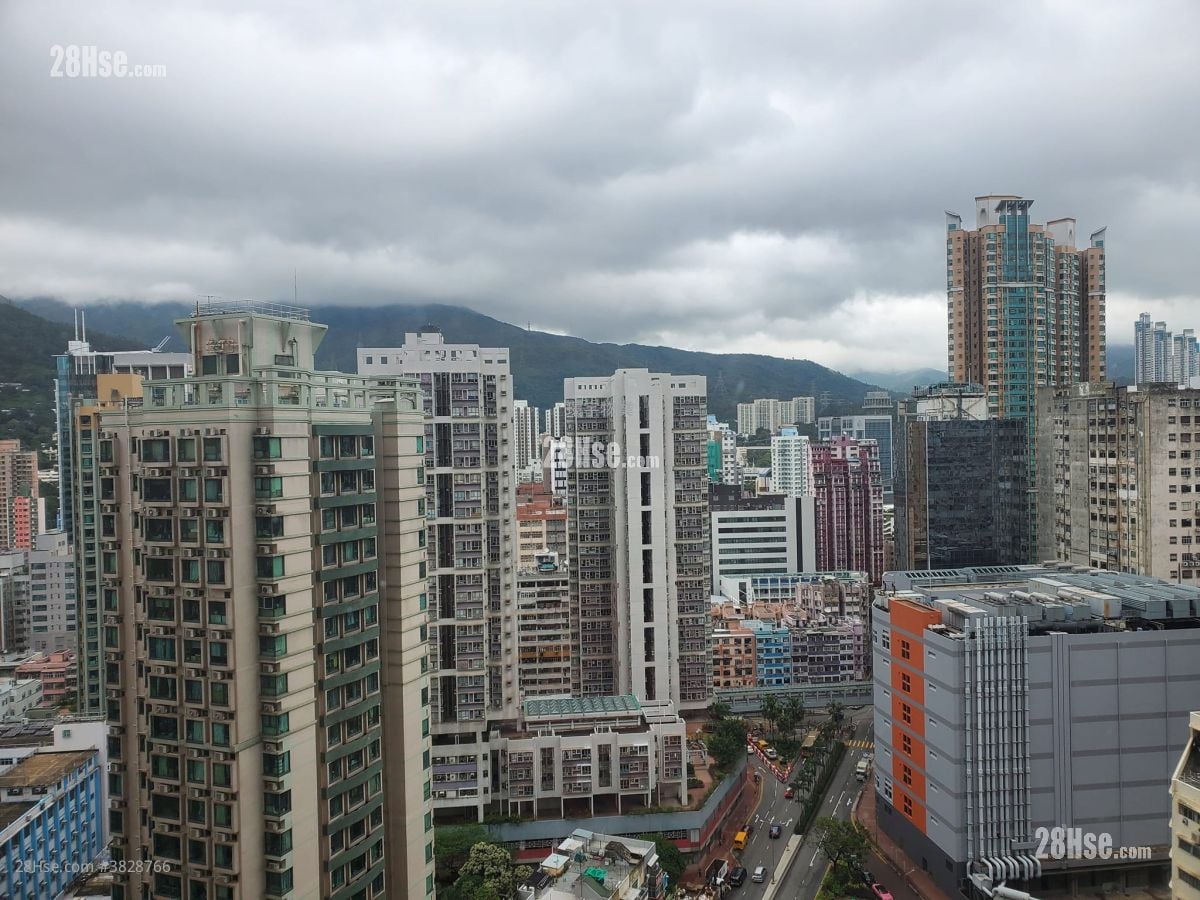Chelsea Court Sell 2 Bedrooms , 1 Bathroom 471 ft²