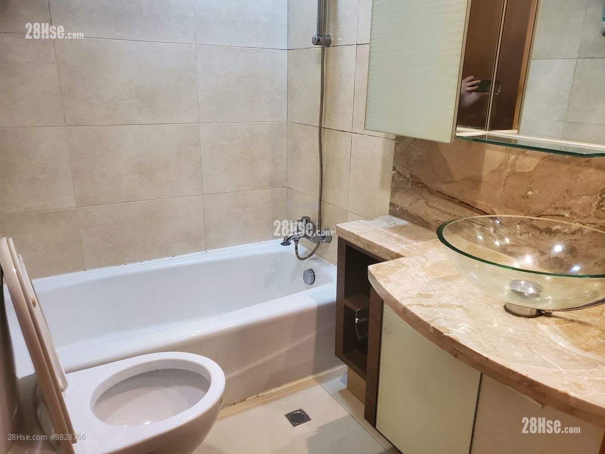 Chelsea Court Sell 2 Bedrooms , 1 Bathroom 471 ft²