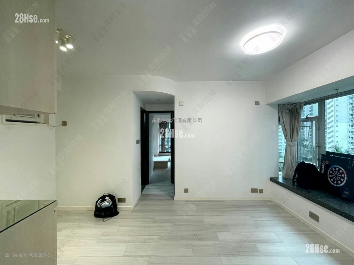 The Metro City Rental 2 Bedrooms , 1 Bathroom 420 ft²