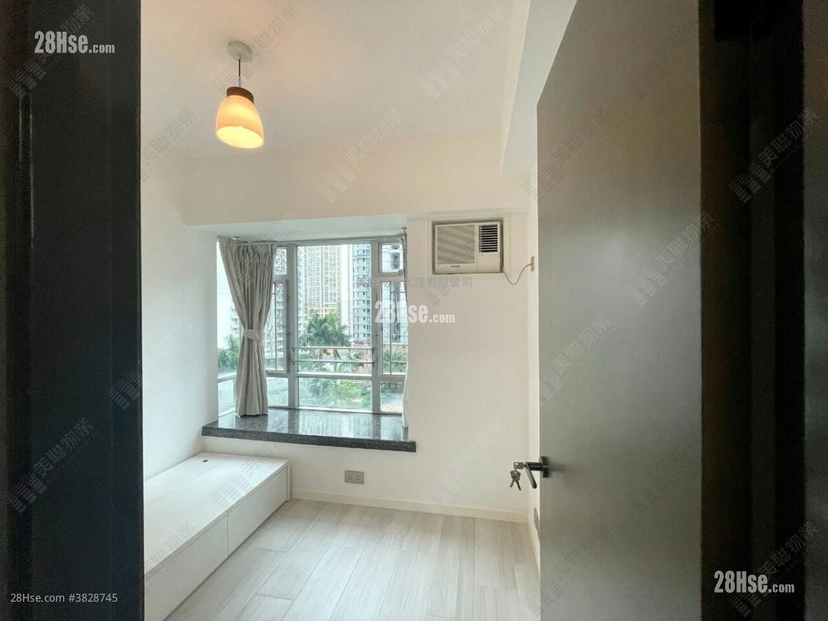 The Metro City Rental 2 Bedrooms , 1 Bathroom 420 ft²