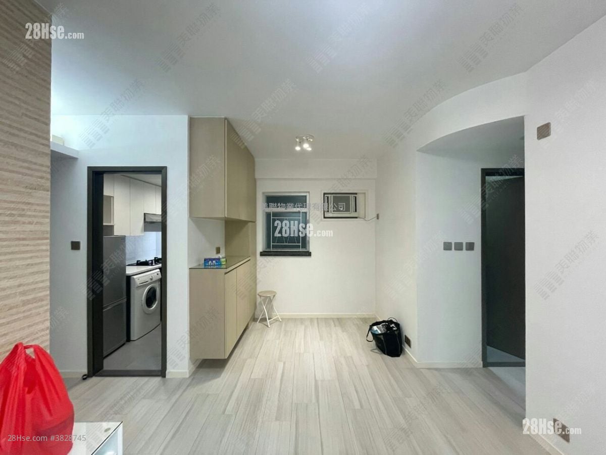 The Metro City Rental 2 Bedrooms , 1 Bathroom 420 ft²