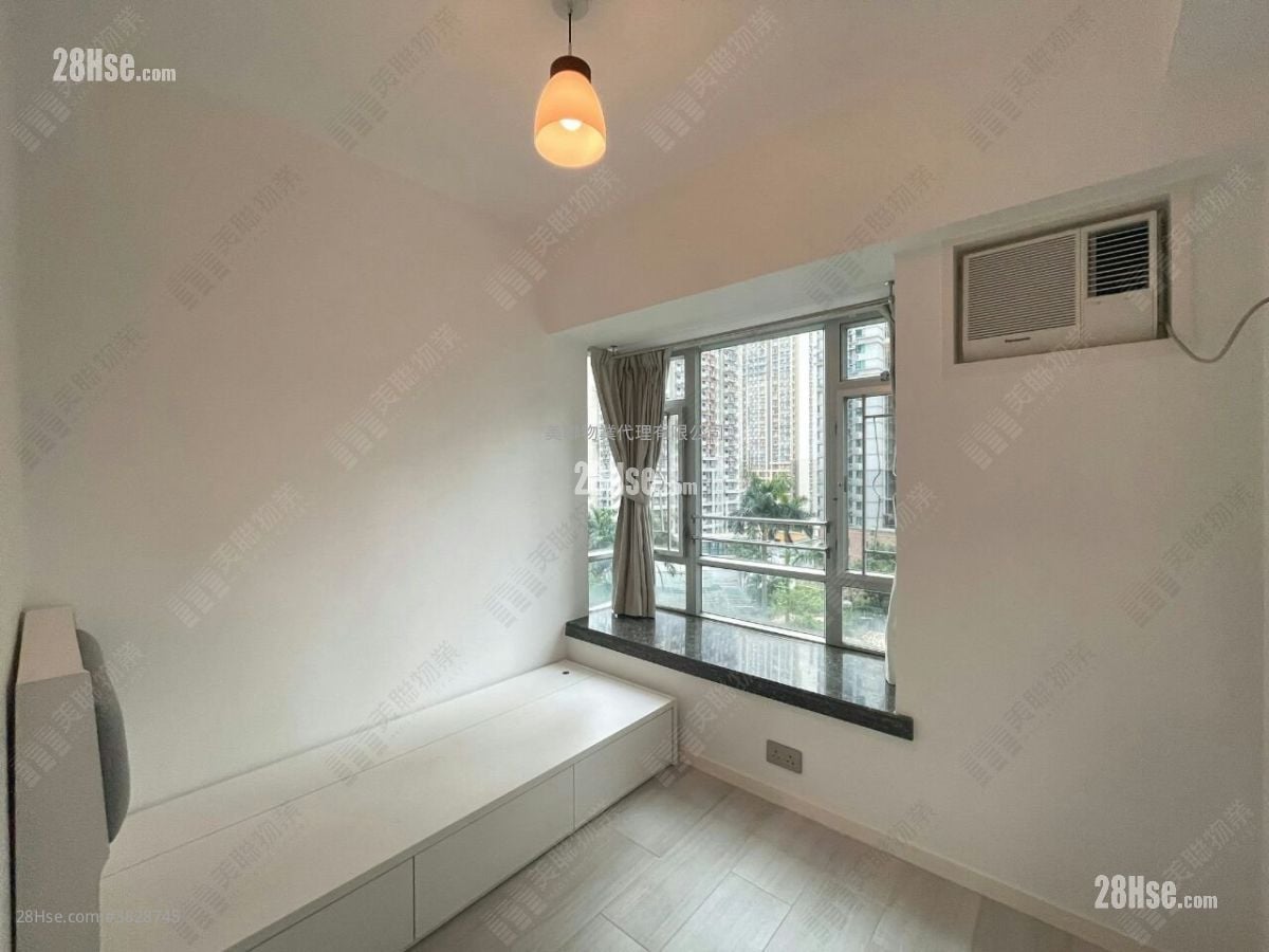 The Metro City Rental 2 Bedrooms , 1 Bathroom 420 ft²