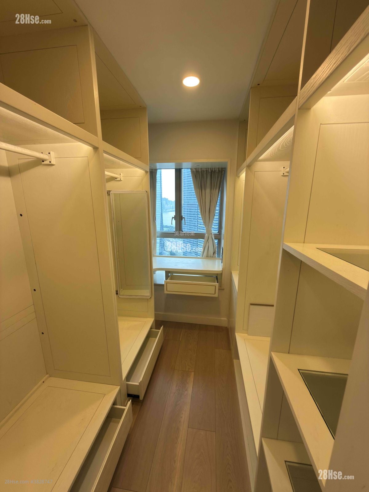 Sorrento Rental 2 Bedrooms , 2 Bathrooms 780 ft²