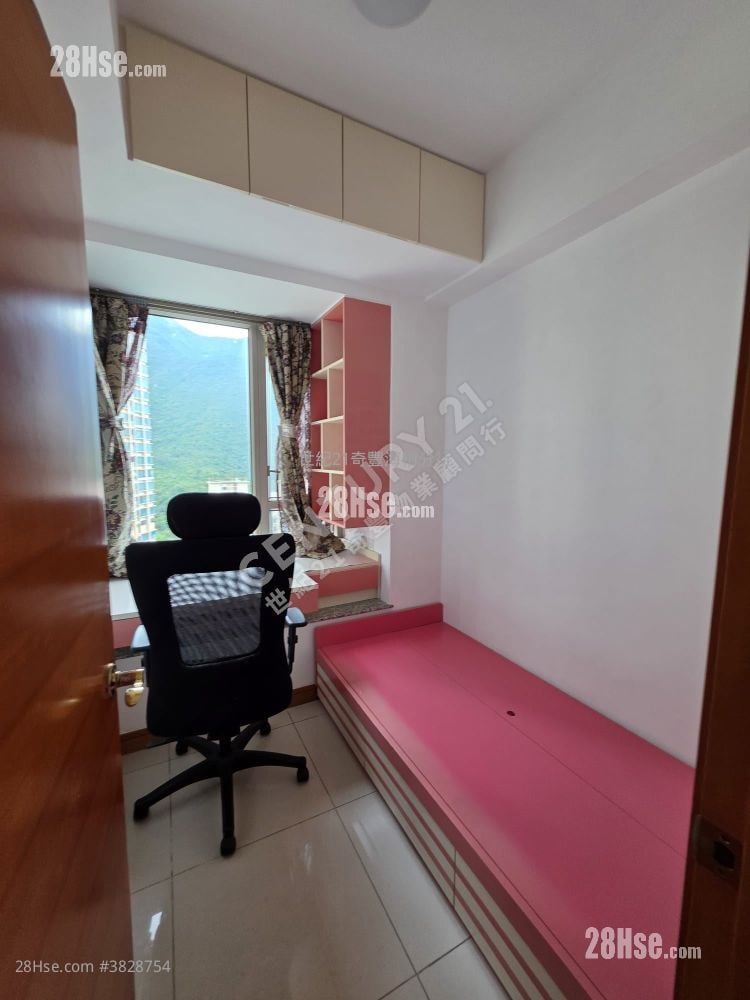 银湖天峰 租盘 3 房 , 2 浴室 695 平方尺