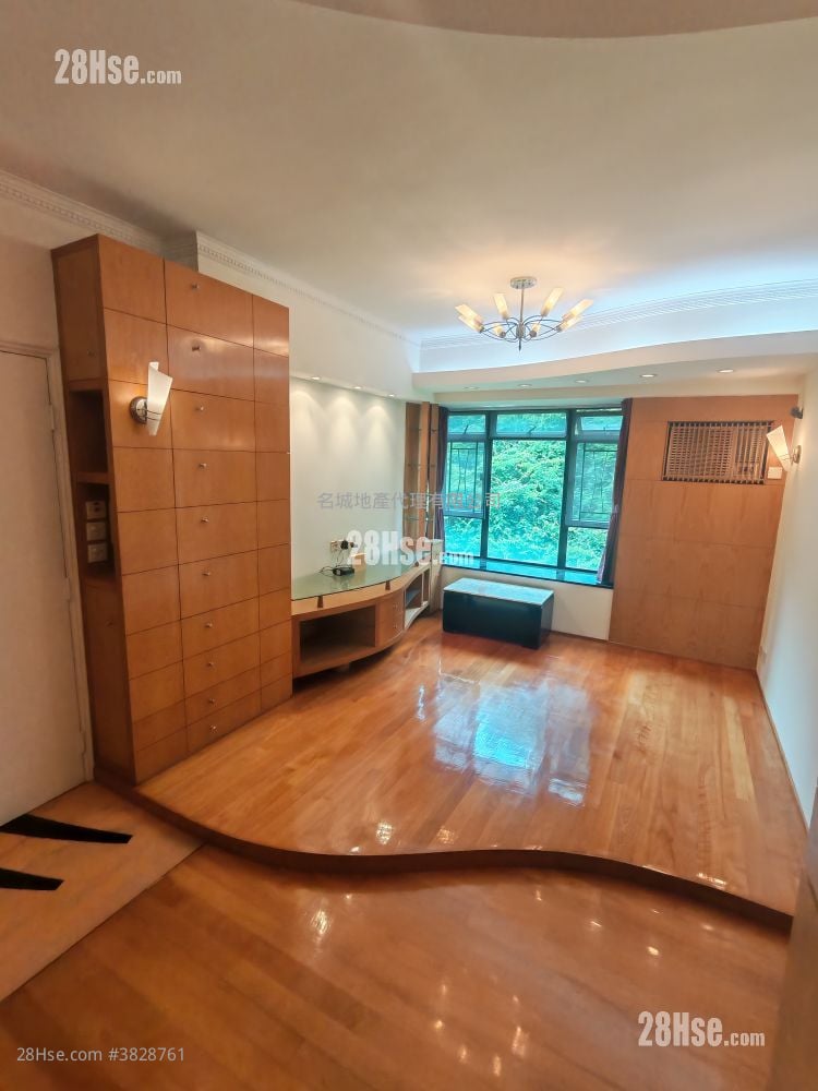 晓翠山庄 售盘 3 房 , 2 浴室 817 平方尺