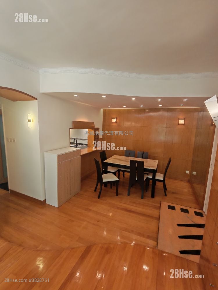 晓翠山庄 售盘 3 房 , 2 浴室 817 平方尺