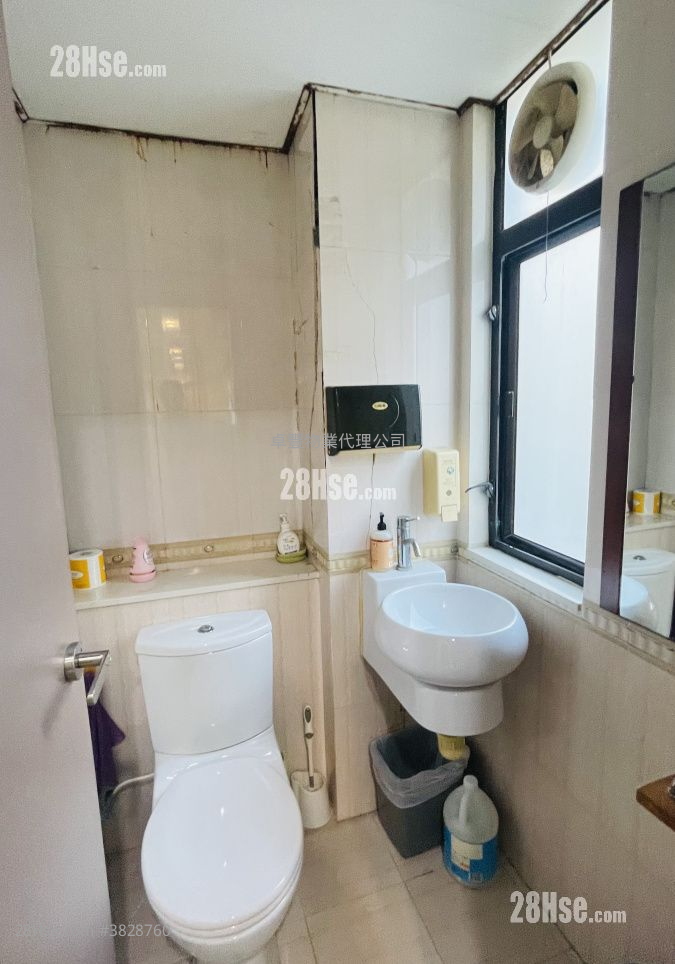 Mackenny Centre Sell 2 Bedrooms , 2 Toilets 1,780 ft²