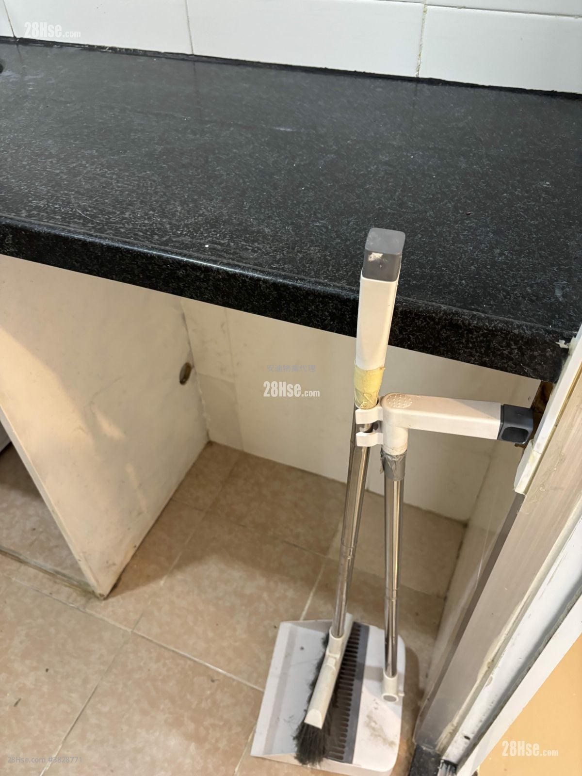 安福大楼 租盘 1 房 , 1 浴室 200 平方尺