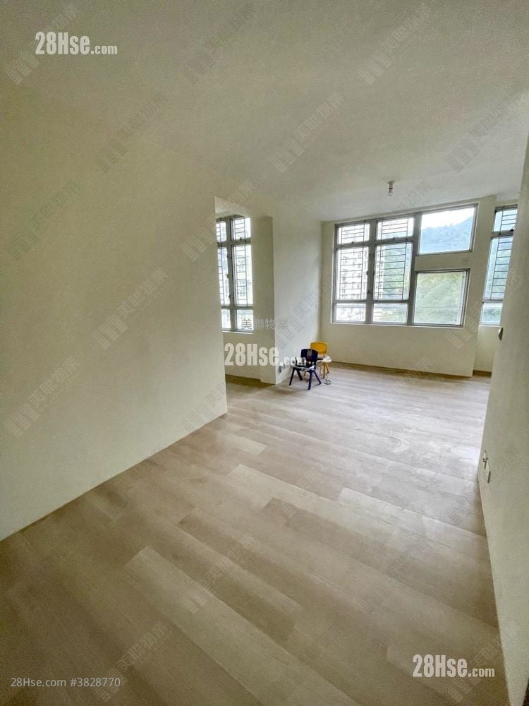 山麗苑 售盤 2 房 447 平方呎