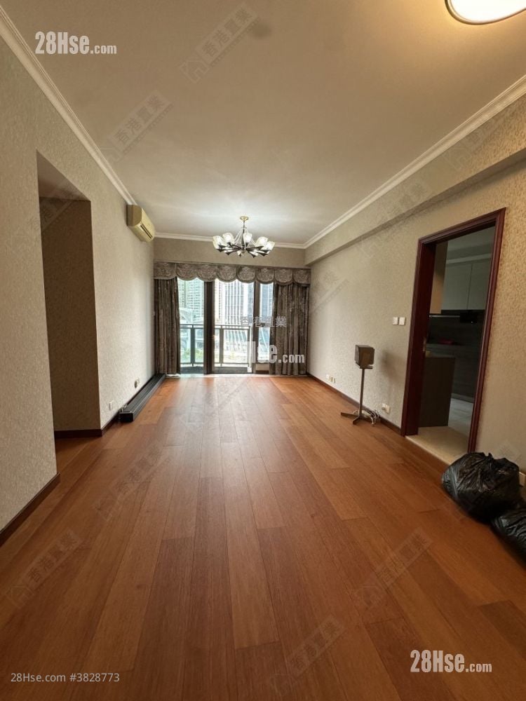 The Austin Rental 3 Bedrooms , 2 Bathrooms 938 ft²