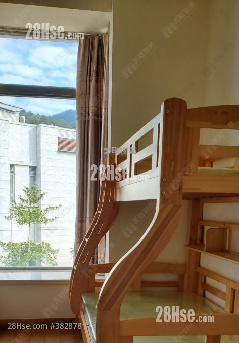 The Green Sell 3 Bedrooms 1,315 ft²