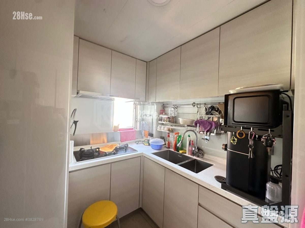 美孚新邨 售盘 2 房 , 2 浴室 591 平方尺