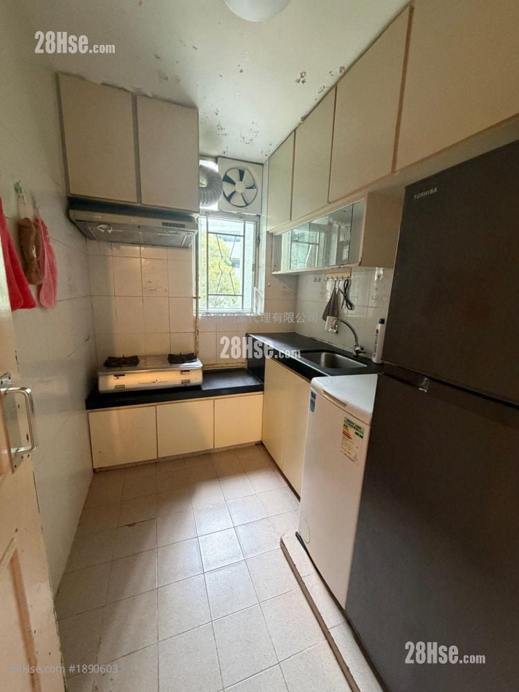 Saddle Ridge Garden Sell 592 ft²